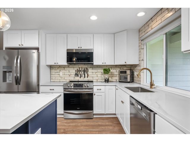 2740 LANCASTER St, West Linn, OR 97068