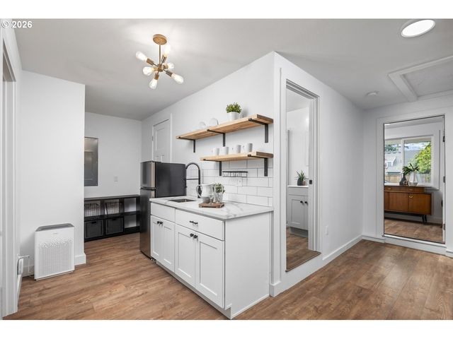 2740 LANCASTER St, West Linn, OR 97068