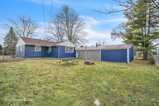 4637 S Gregory Street, Buena Vista Twp, MI 48601