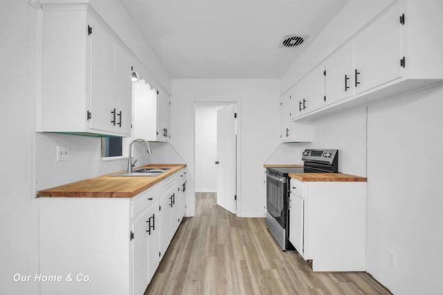 4637 S Gregory Street, Buena Vista Twp, MI 48601