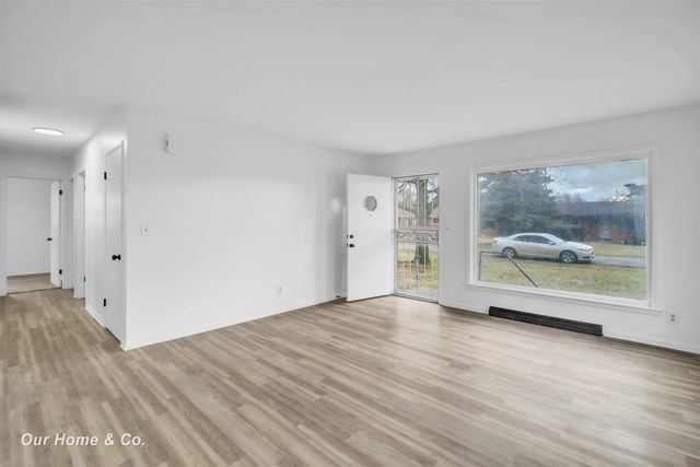 4637 S Gregory Street, Buena Vista Twp, MI 48601