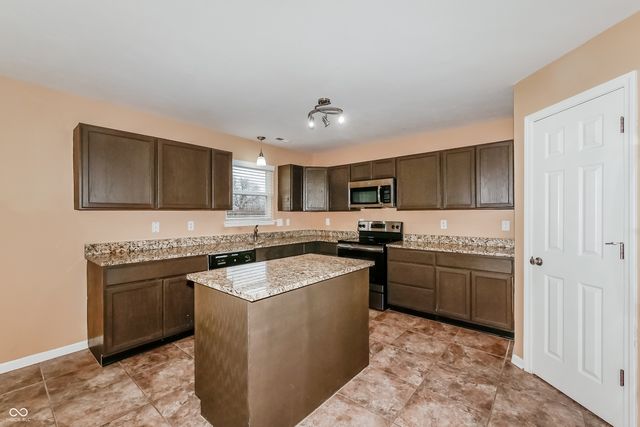 8144 Wood Hollow Lane, Indianapolis, IN 46239