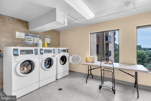 3100 S MANCHESTER ST #827, Falls Church, VA 22044