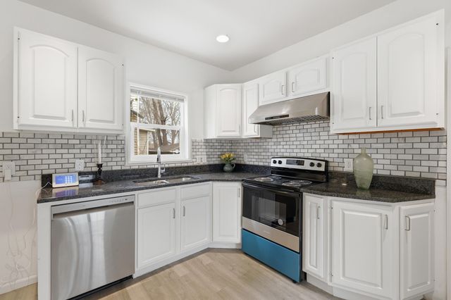 1317 John Street, Kalamazoo City, MI 49001