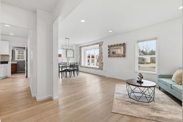 1317 John Street, Kalamazoo City, MI 49001