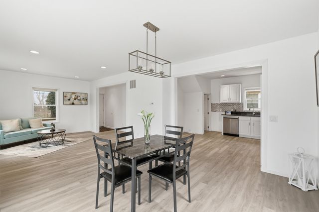 1317 John Street, Kalamazoo City, MI 49001