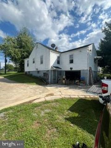 1338 WINCHESTER AVE, Martinsburg, WV 25405