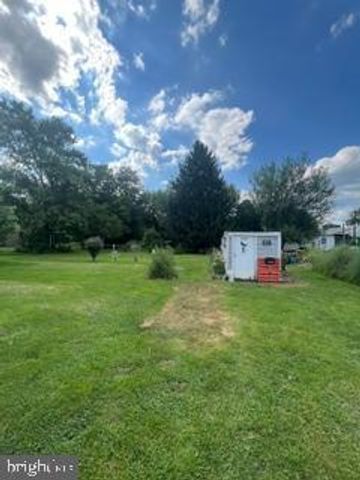 1338 WINCHESTER AVE, Martinsburg, WV 25405