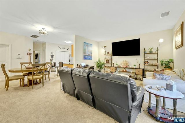 520 Victor Street 8, Saddle Brook, NJ 07663