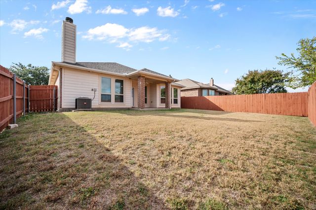 1449 Elkford Lane, Fort Worth, TX 76247