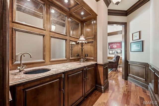 14 Brookwood Road, St Louis, MO 63131