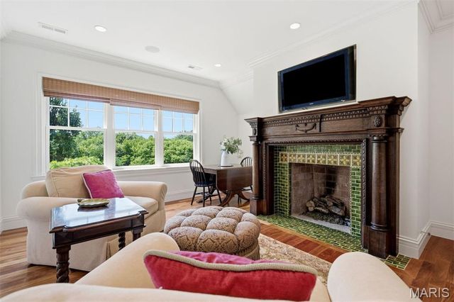 14 Brookwood Road, St Louis, MO 63131