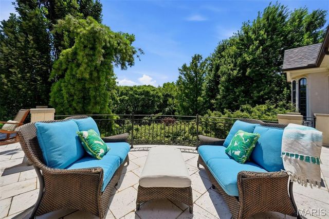 14 Brookwood Road, St Louis, MO 63131