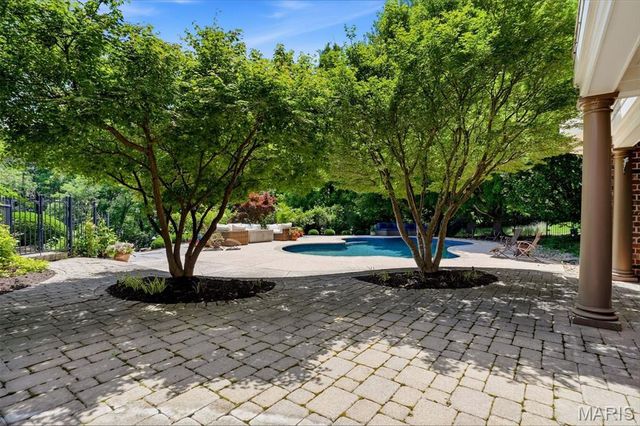 14 Brookwood Road, St Louis, MO 63131