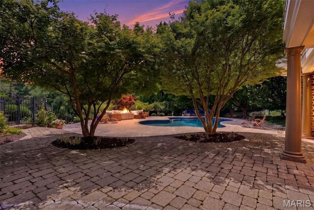 14 Brookwood Road, St Louis, MO 63131