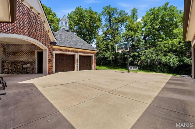 14 Brookwood Road, St Louis, MO 63131