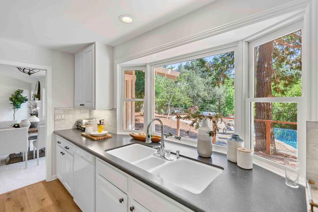 23444 Skyview Terrace, Los Gatos, CA 95033