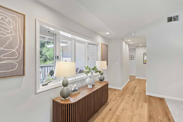23444 Skyview Terrace, Los Gatos, CA 95033