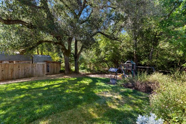 23444 Skyview Terrace, Los Gatos, CA 95033