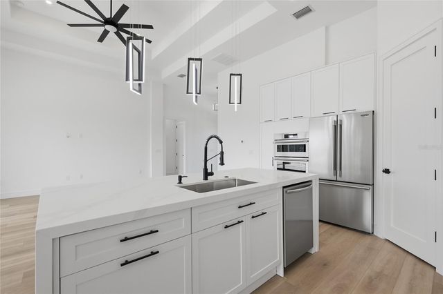 15360 HENNIPEN CIRCLE, Port Charlotte, FL 33981