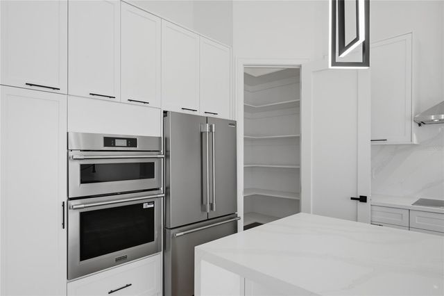 15360 HENNIPEN CIRCLE, Port Charlotte, FL 33981