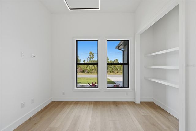 15360 HENNIPEN CIRCLE, Port Charlotte, FL 33981