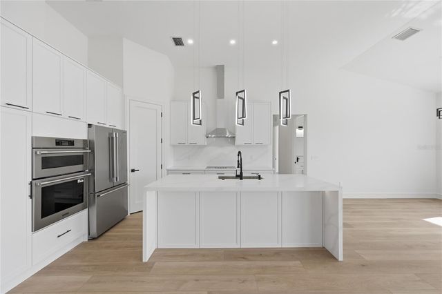 15360 HENNIPEN CIRCLE, Port Charlotte, FL 33981