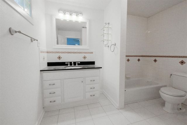 3900 Dexter Avenue 3902, Fort Worth, TX 76107