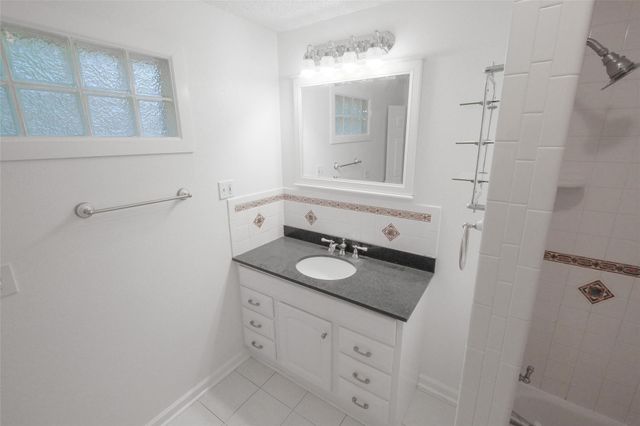 3900 Dexter Avenue 3902, Fort Worth, TX 76107