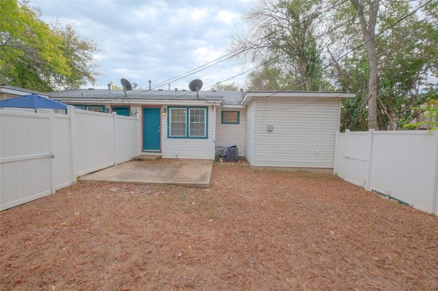 3900 Dexter Avenue 3902, Fort Worth, TX 76107