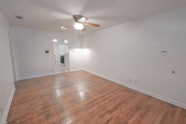 3900 Dexter Avenue 3902, Fort Worth, TX 76107