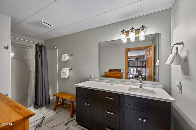 757 Chickasaw Gap Way, Pigeon Forge, TN 37863