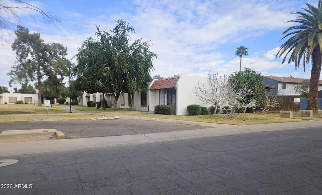 6602 N 46TH Avenue, Glendale, AZ 85301 — photo 2
