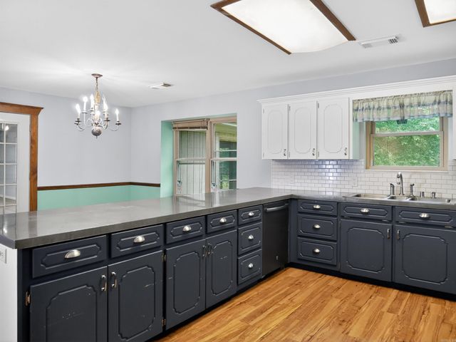 121 Rolling Meadows Lane, Austin, AR 72007
