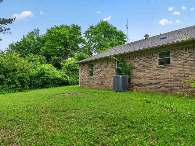 121 Rolling Meadows Lane, Austin, AR 72007