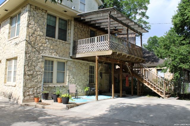 311 E Rosewood Ave Apt 102, San Antonio, TX 78212