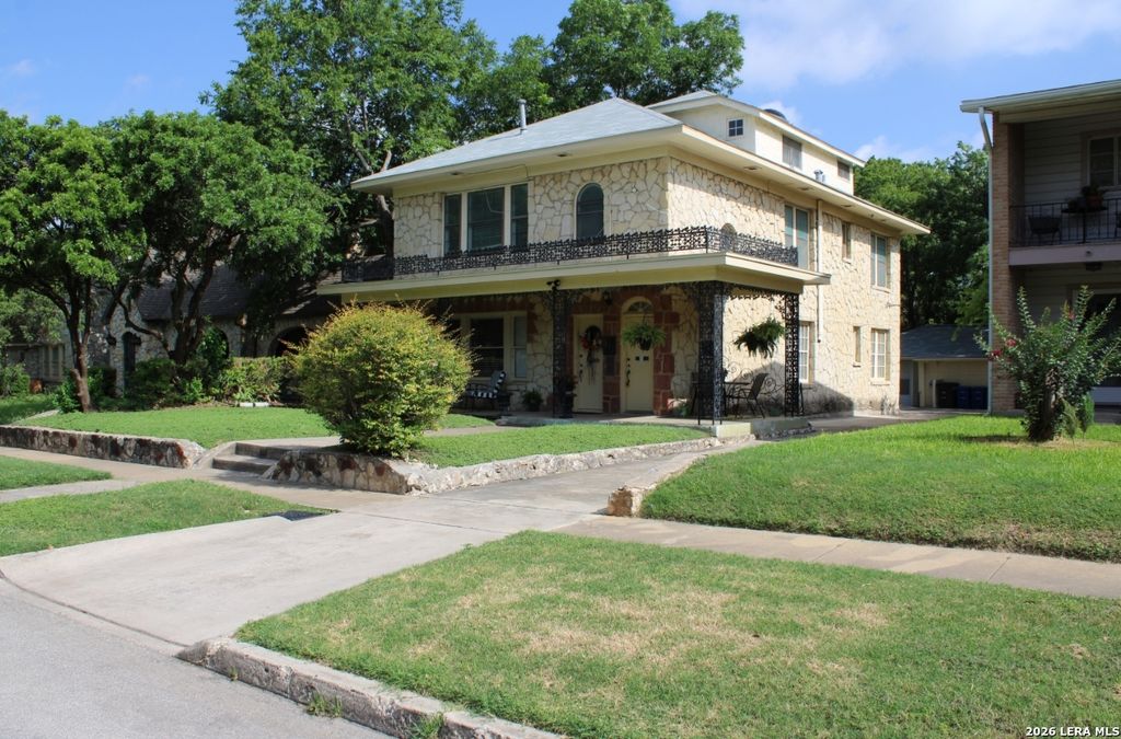 311 E Rosewood Ave Apt 102, San Antonio, TX 78212