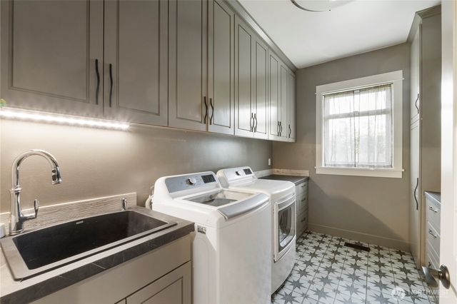 7610 Vickery Avenue E, Tacoma, WA 98443