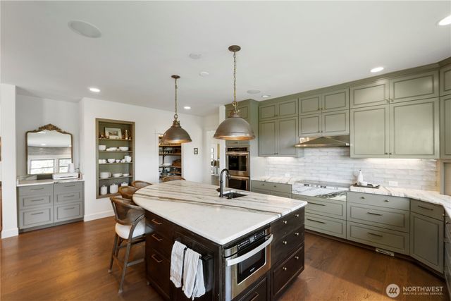7610 Vickery Avenue E, Tacoma, WA 98443