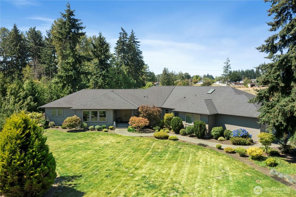 7610 Vickery Avenue E, Tacoma, WA 98443