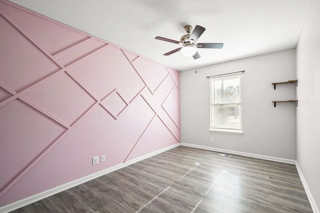 414 Donna Dr, Clarksville, TN 37042
