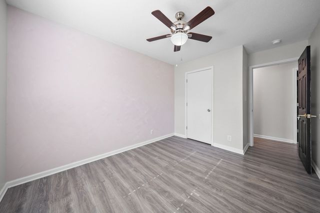 414 Donna Dr, Clarksville, TN 37042