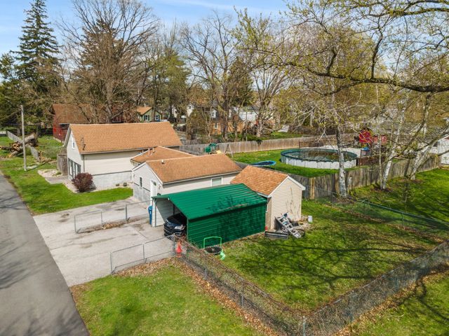 656 S 4th Street, Chesterton, IN 46304