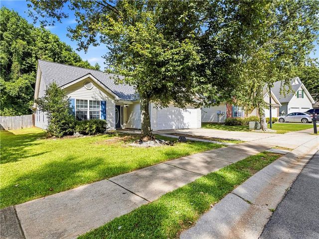 821 Freedom Walk, Locust Grove, GA 30248