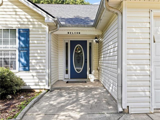 821 Freedom Walk, Locust Grove, GA 30248