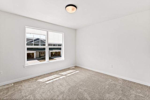 2307 Water Tower Pl, North Liberty, IA 52317