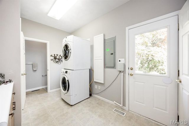 160 Stonehaven Court, O'fallon, IL 62269