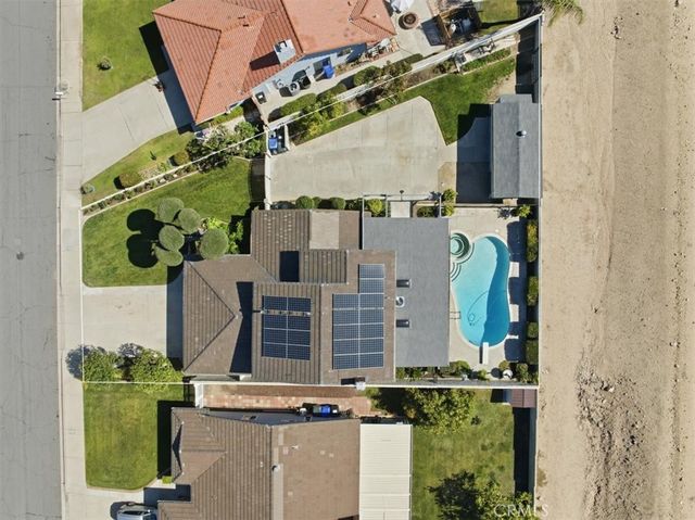 7003 Grove, Highland, CA 92346