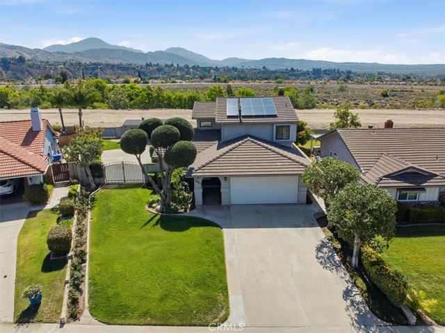 7003 Grove, Highland, CA 92346