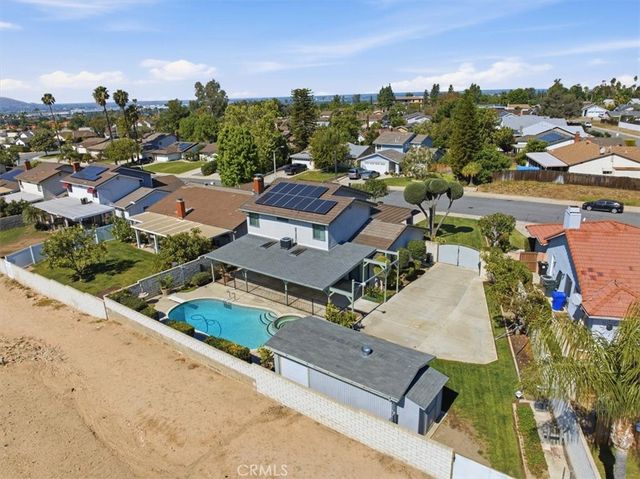 7003 Grove, Highland, CA 92346